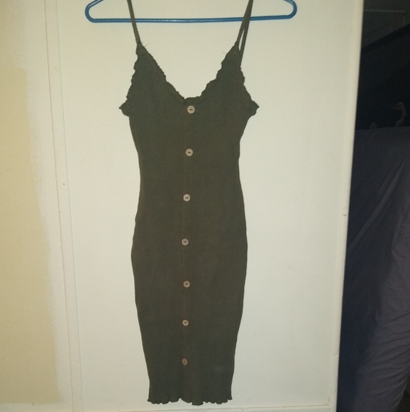 Dress - Picture 2 of 2